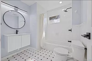 [Address not provided], Valley Stream, NY 11581 - Photo 17