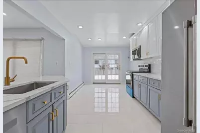 [Address not provided], Valley Stream, NY 11581 - Photo 11