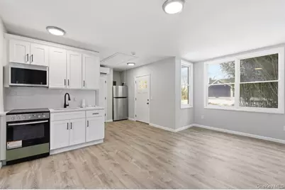 452 Montauk Highway, East Quogue, NY 11942 - Photo 21