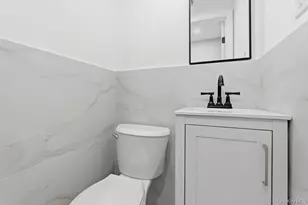 452 Montauk Hwy, East Quogue, NY 11942 - Photo 17