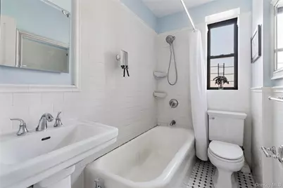 4414 Cayuga Avenue #1D, Bronx, NY 10471 - Photo 5
