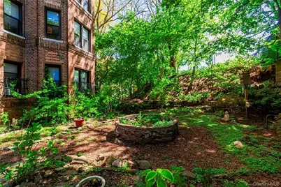 4414 Cayuga Avenue #1D, Bronx, NY 10471 - Photo 7
