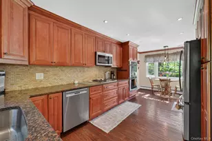 25 Susan Ln, Poughkeepsie, NY 12603 - Photo 9