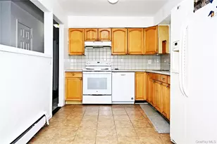 40 Hawkins Rd, Centereach, NY 11720 - Photo 11