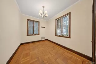 29-34 146th St, Flushing, NY 11354 - Photo 17