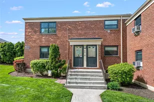 74-16 220th St, Bayside, NY 11364 - Photo 11