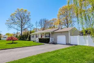 405 Puritan Dr, Yaphank, NY 11967 - Photo 9