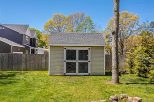 405 Puritan Dr, Yaphank, NY 11967 - Photo 11