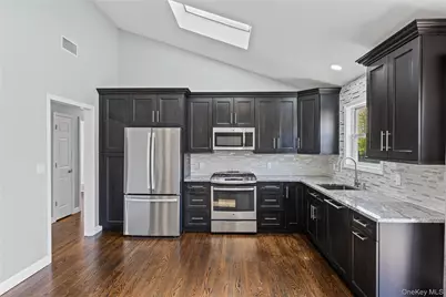 405 Puritan Drive, Yaphank, NY 11967 - Photo 31