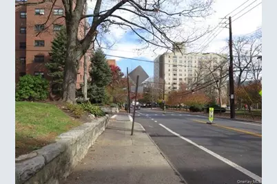 11 Lake Street #4S, White Plains, NY 10603 - Photo 3