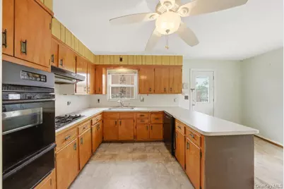 147 Mile Square Road, Yonkers, NY 10701 - Photo 5