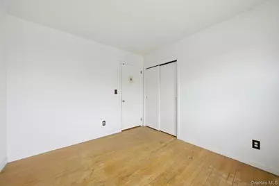 147 Mile Square Road, Yonkers, NY 10701 - Photo 19