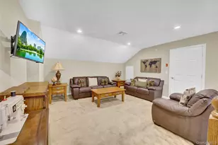 107 Spring Dr, Seaford, NY 11783 - Photo 9