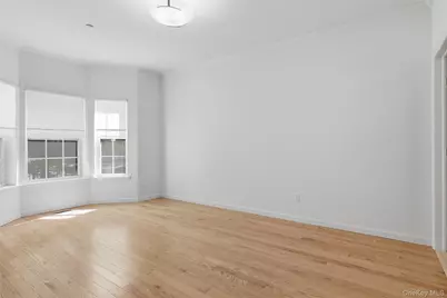 106 Spring Drive, East Meadow, NY 11554 - Photo 21