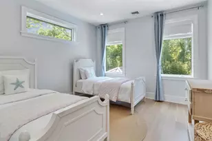 37 Wakeman Rd, Hampton Bays, NY 11946 - Photo 11