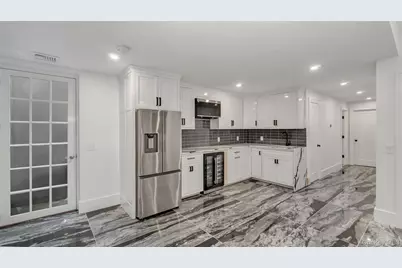 37 Wakeman Road, Hampton Bays, NY 11946 - Photo 15