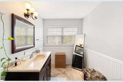 29 Daremy Circle #2e, Medford, NY 11763 - Photo 11