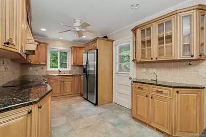 24 Bradford Avenue, Harrison, NY 10528 - Photo 15