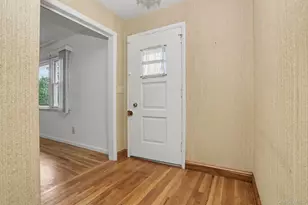 24 Bradford Ave, Harrison, NY 10528 - Photo 7