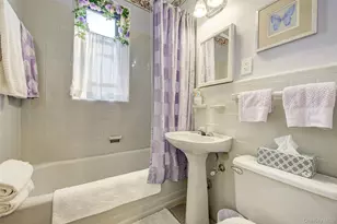 167-10 Crocheron Ave, Flushing, NY 11358 - Photo 17