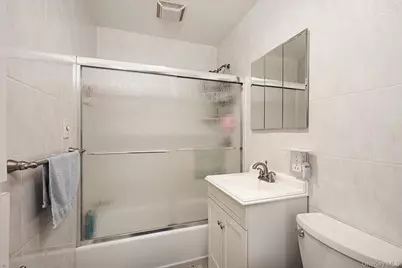 17 Vista Lane, Levittown, NY 11756 - Photo 7