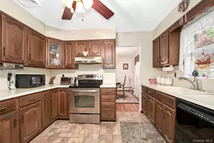 100 Lakeview Ave, Valhalla, NY 10595 - Photo 11