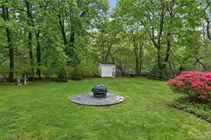 1 Tufts Pl, Greenlawn, NY 11740 - Photo 21