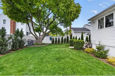 147 New York Avenue, West Hempstead, NY 11552 - Photo 41