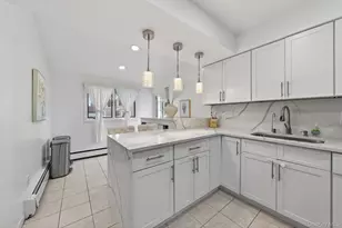 147 New York Ave, West Hempstead, NY 11552 - Photo 15