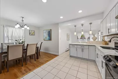 147 New York Avenue, West Hempstead, NY 11552 - Photo 13