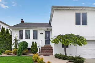 147 New York Ave, West Hempstead, NY 11552 - Photo 3