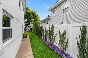 147 New York Ave, West Hempstead, NY 11552 - Photo 35