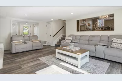 20 Camp Drive, Selden, NY 11784 - Photo 7