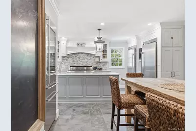 140 Remington Road, Manhasset, NY 11030 - Photo 15