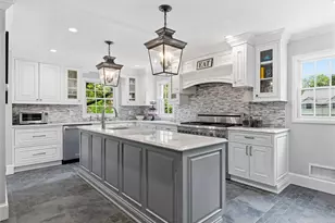 140 Remington Rd, Manhasset, NY 11030 - Photo 9