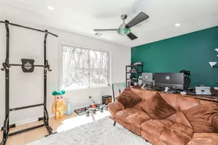 12 Midvale Ave, Port Jefferson, NY 11777 - Photo 17