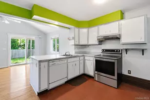 17 Yale Dr, Hampton Bays, NY 11946 - Photo 3