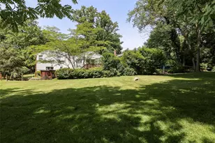 199 Hanson Ln, New Rochelle, NY 10804 - Photo 13