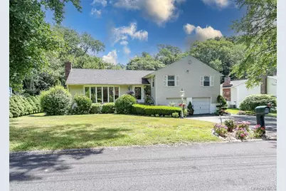 199 Hanson Lane, New Rochelle, NY 10804 - Photo 1