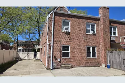 7345 197th Street, Fresh Meadows, NY 11366 - Photo 21
