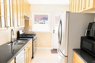 73-45 197th St, Fresh Meadows, NY 11366 - Photo 5