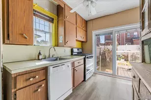 9322 245th St, Floral Park, NY 11001 - Photo 13