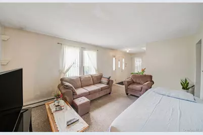 75 2nd Place, Central Islip, NY 11722 - Photo 7
