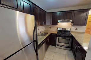 84-14 143rd St, Briarwood, NY 11435 - Photo 3