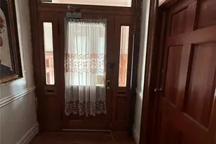 1129 Beach Ave, Bronx, NY 10472 - Photo 9