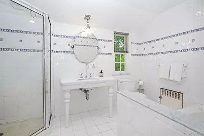 69 Tunstall Road, Scarsdale, NY 10583 - Photo 17