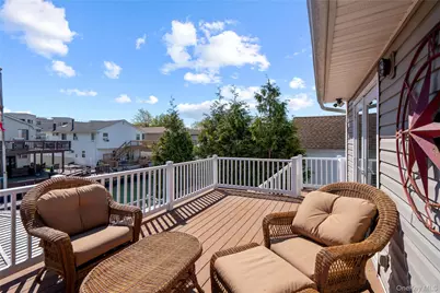 539 Nassau Avenue, Freeport, NY 11520 - Photo 39
