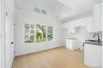 9307 69th Avenue, Forest Hills, NY 11375 - Photo 11