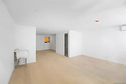 9307 69th Avenue, Forest Hills, NY 11375 - Photo 21