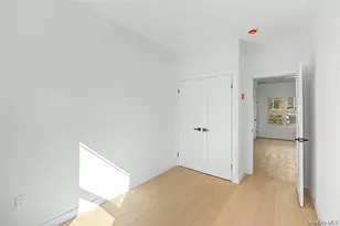 93-07 69th Ave, Forest Hills, NY 11375 - Photo 17